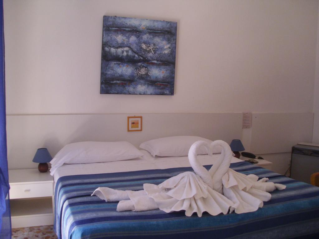 Hotel Caribe Viareggio Pokoj fotografie